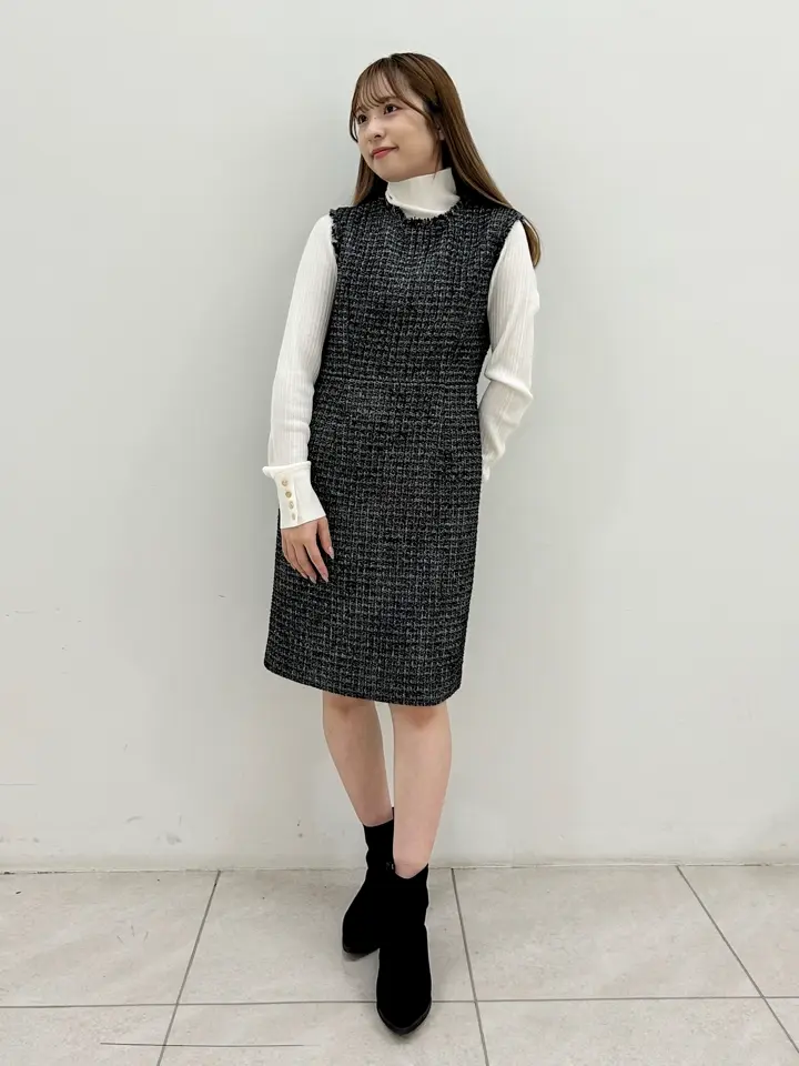 GRACE CONTINENTAL Miu Akamatsu コーディネート画像