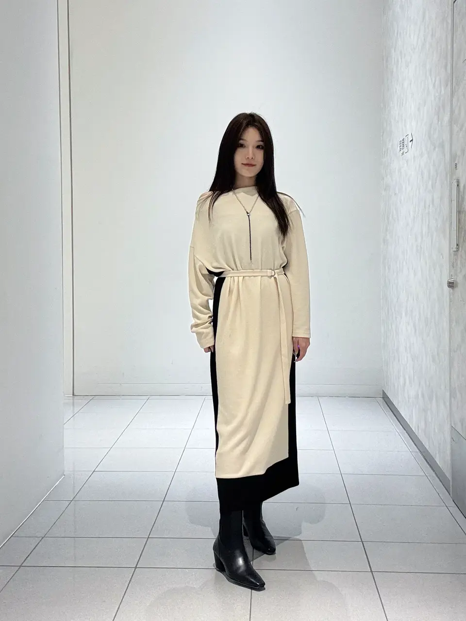 GRACE CONTINENTAL 王　宇キン コーディネート画像