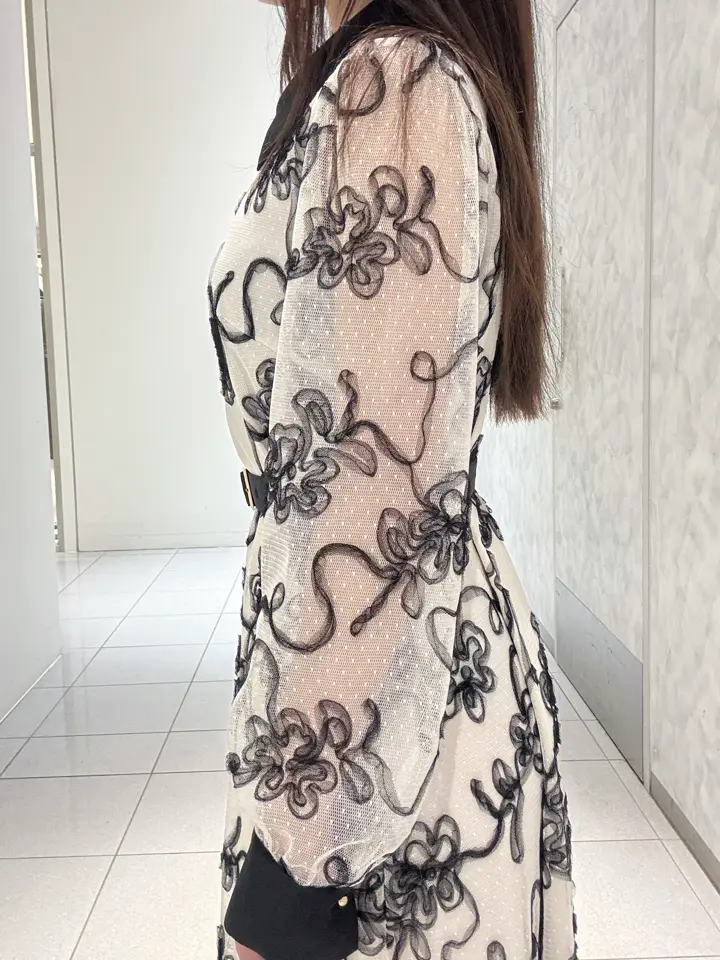 GRACE CONTINENTAL 王　宇キン コーディネート画像