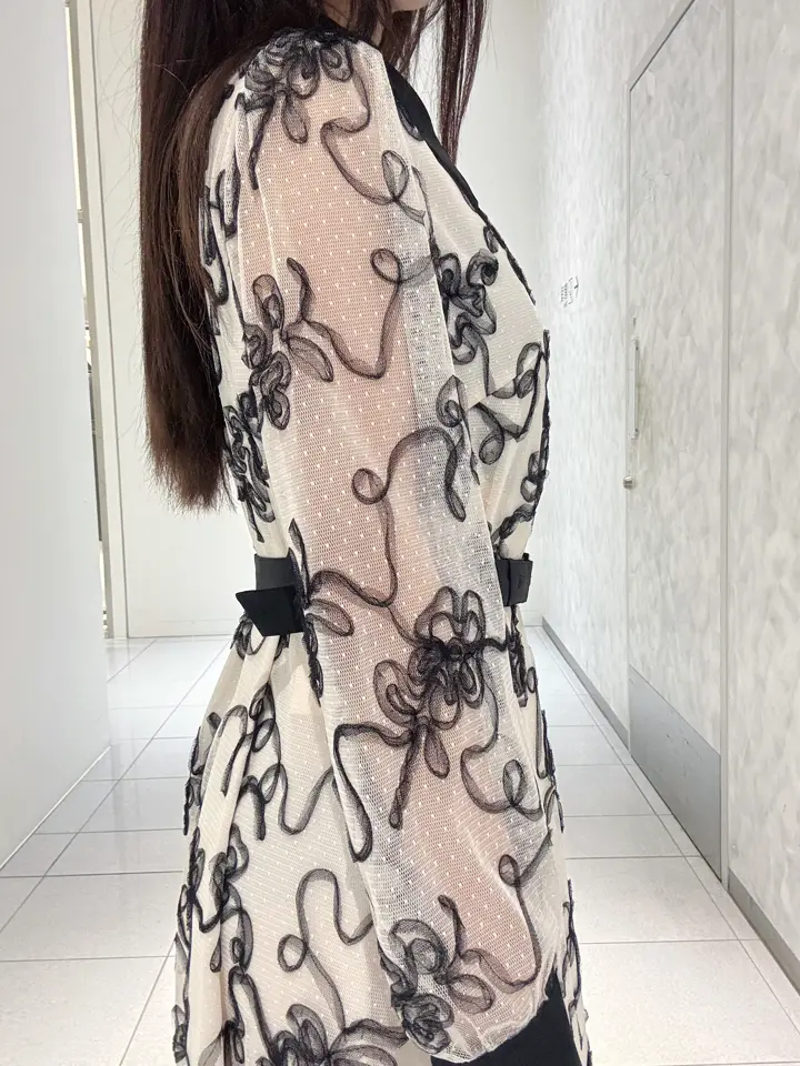 GRACE CONTINENTAL 王　宇キン コーディネート画像