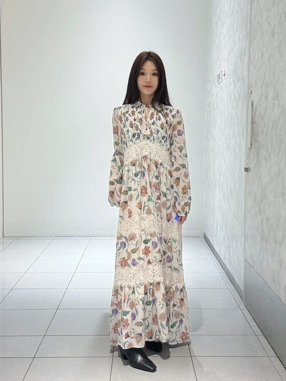 GRACE CONTINENTAL 王　宇キン コーディネート画像