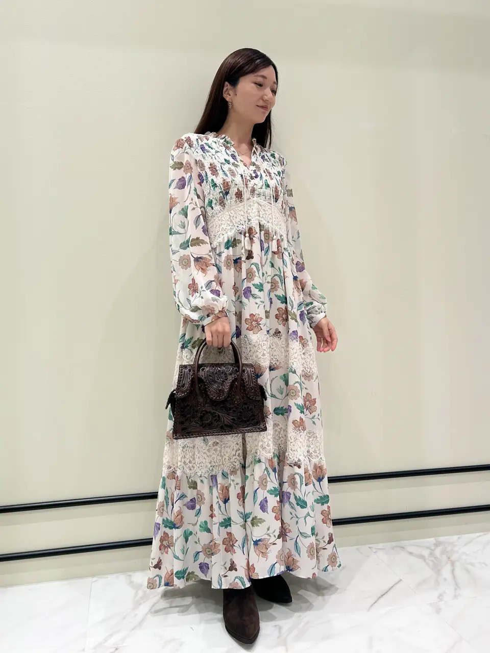  若園　ひかり コーディネート画像