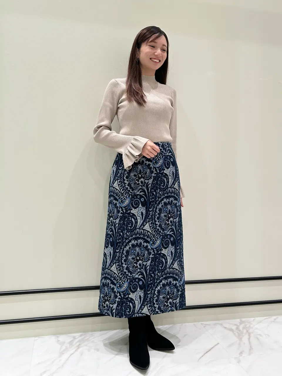  若園　ひかり コーディネート画像