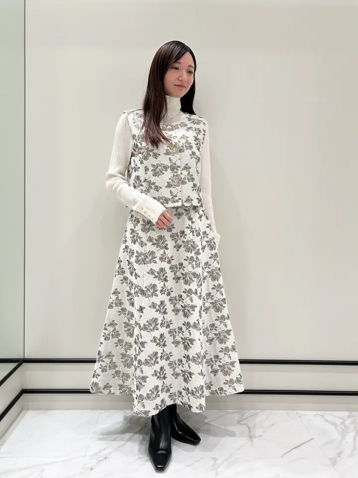 GRACE CONTINENTAL 若園　ひかり コーディネート画像