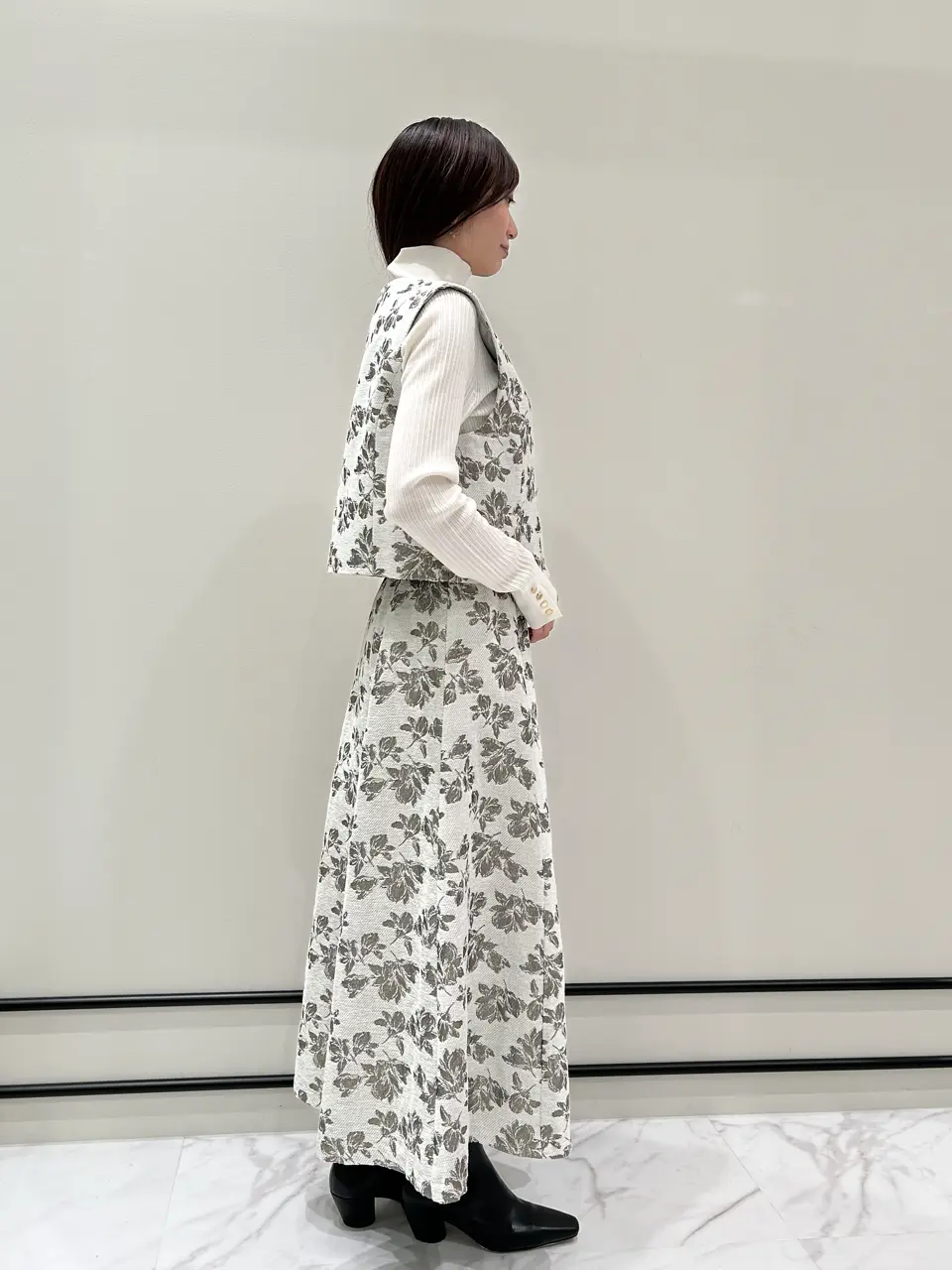 GRACE CONTINENTAL 若園　ひかり コーディネート画像