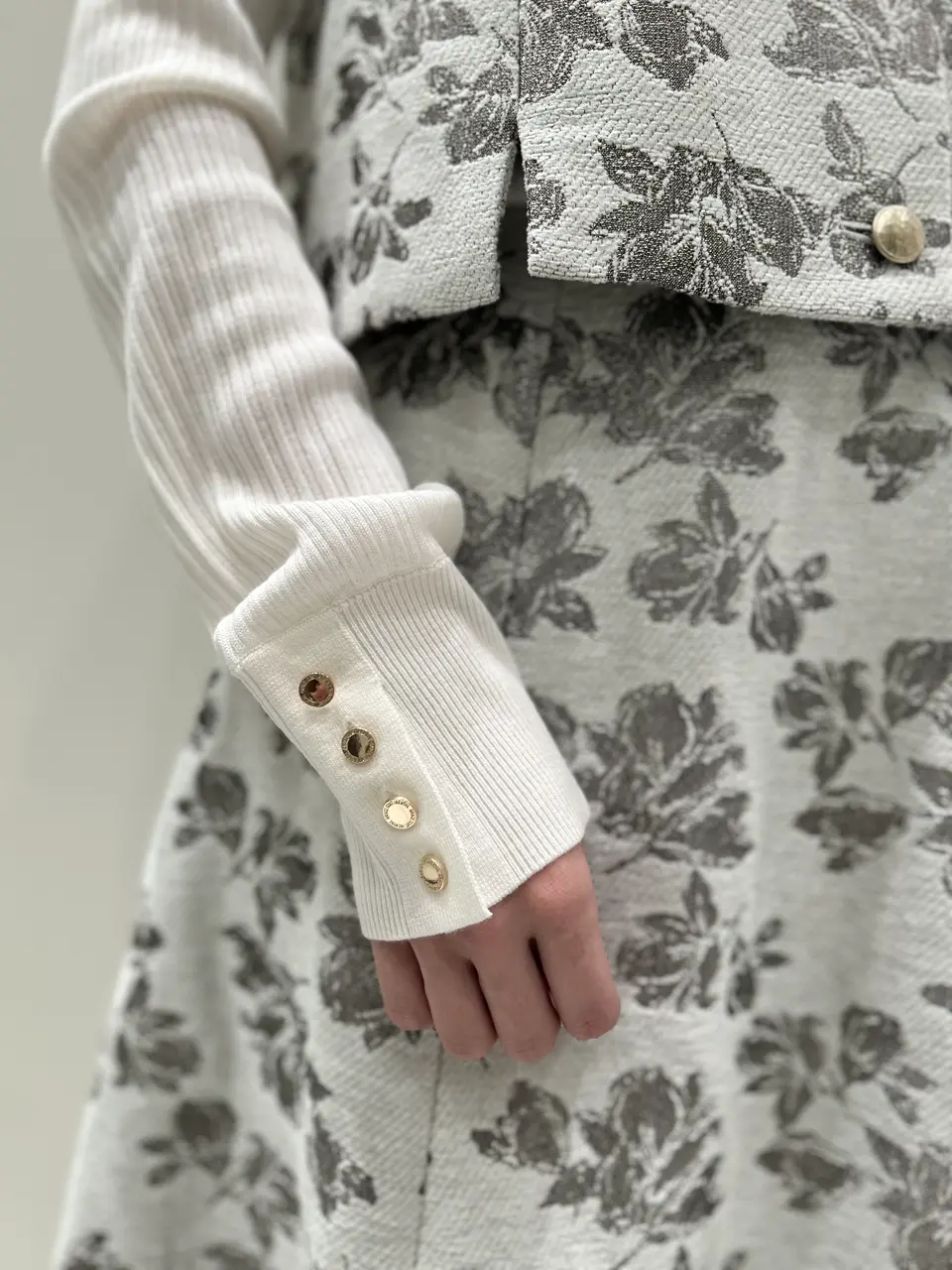 GRACE CONTINENTAL 若園　ひかり コーディネート画像