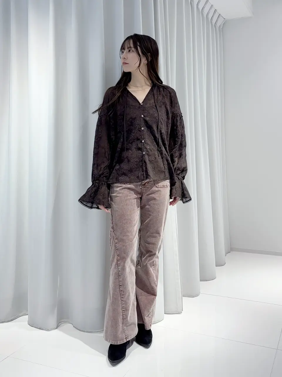 GRACE CONTINENTAL Hikaru Okada コーディネート画像