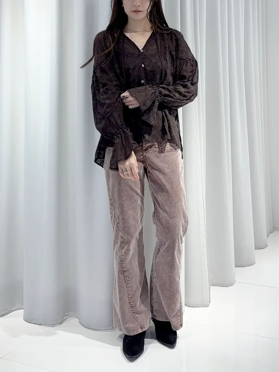 GRACE CONTINENTAL Hikaru Okada コーディネート画像