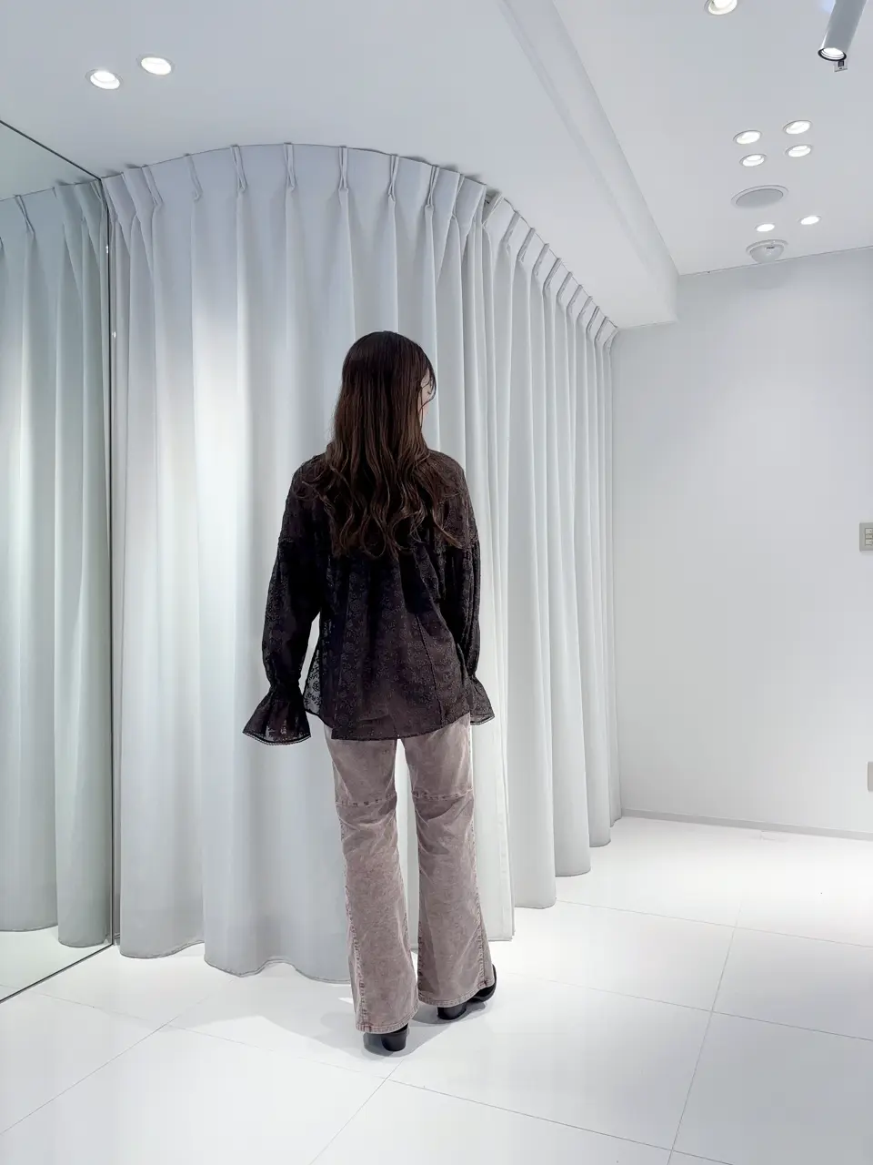 GRACE CONTINENTAL Hikaru Okada コーディネート画像