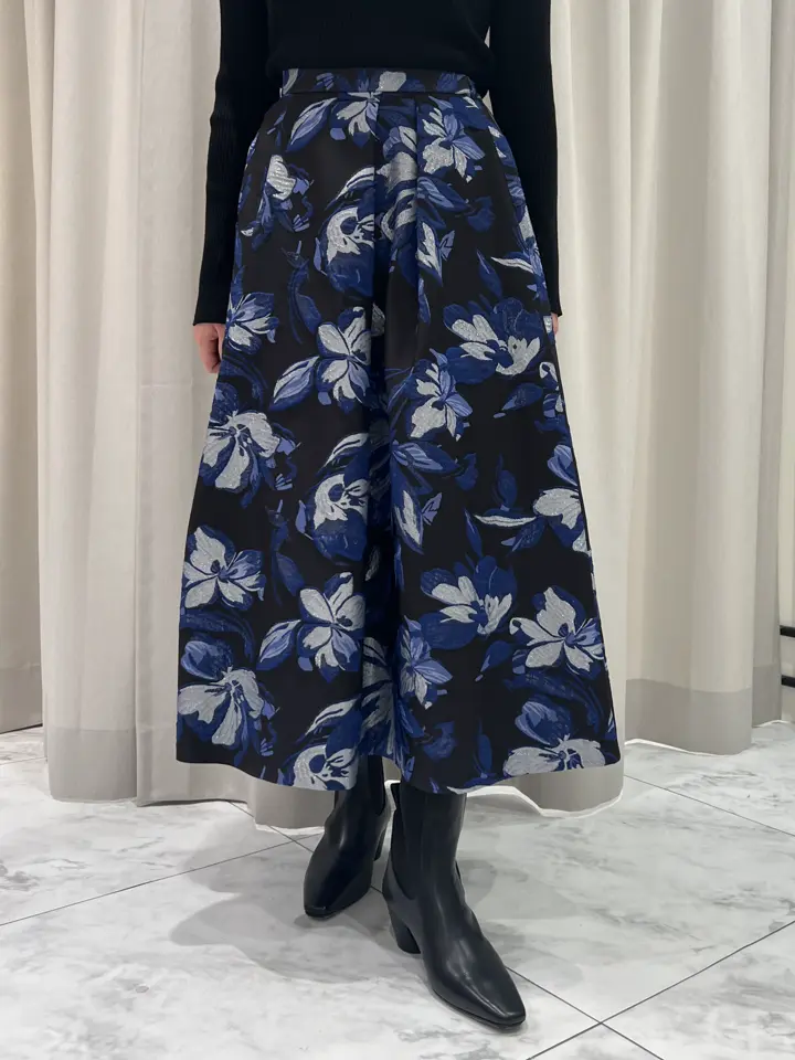 GRACE CONTINENTAL 赤坂 梨来 コーディネート画像