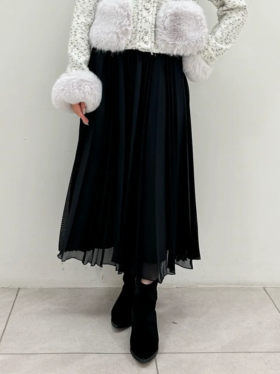 GRACE CONTINENTAL Miu Akamatsu コーディネート画像