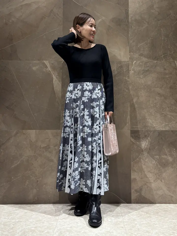 GRACE CONTINENTAL 穐山　香織 コーディネート画像