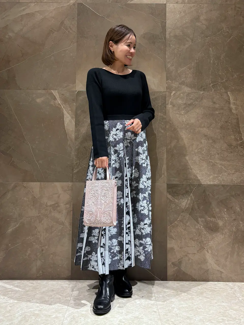 GRACE CONTINENTAL 穐山　香織 コーディネート画像