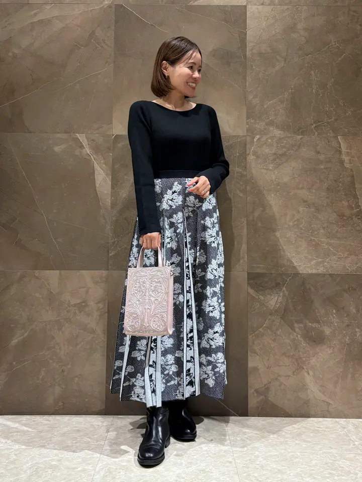 GRACE CONTINENTAL 穐山　香織 コーディネート画像