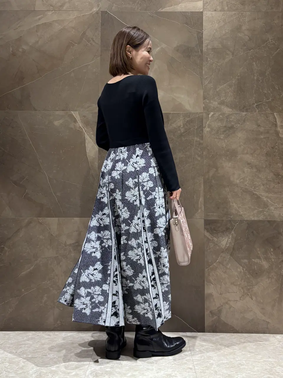 GRACE CONTINENTAL 穐山　香織 コーディネート画像