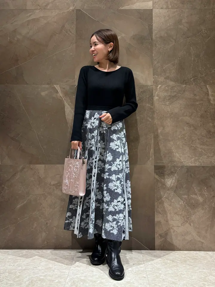 GRACE CONTINENTAL 穐山　香織 コーディネート画像
