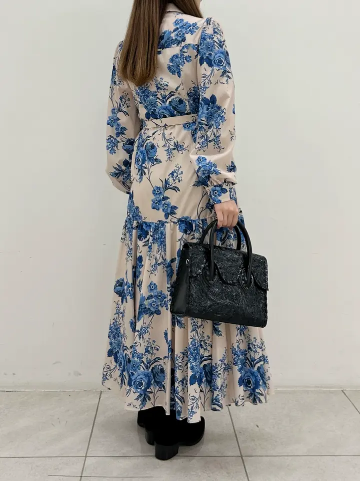 GRACE CONTINENTAL Miu Akamatsu コーディネート画像