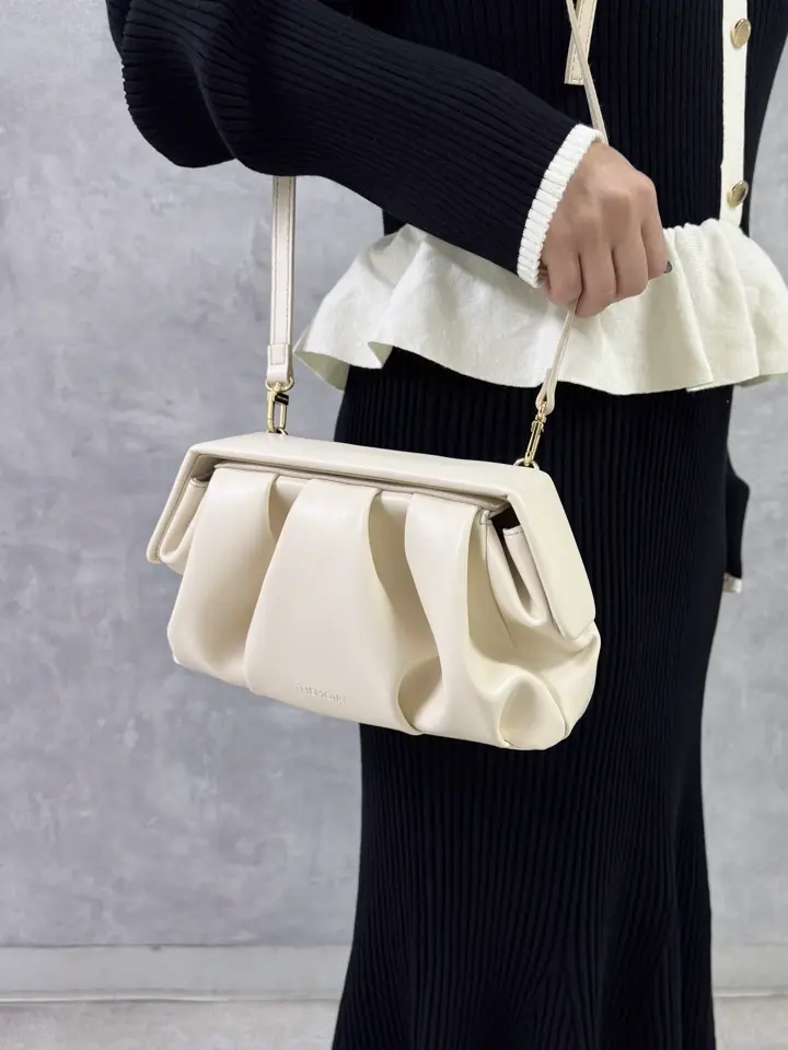 GRACE CONTINENTAL RINA コーディネート画像