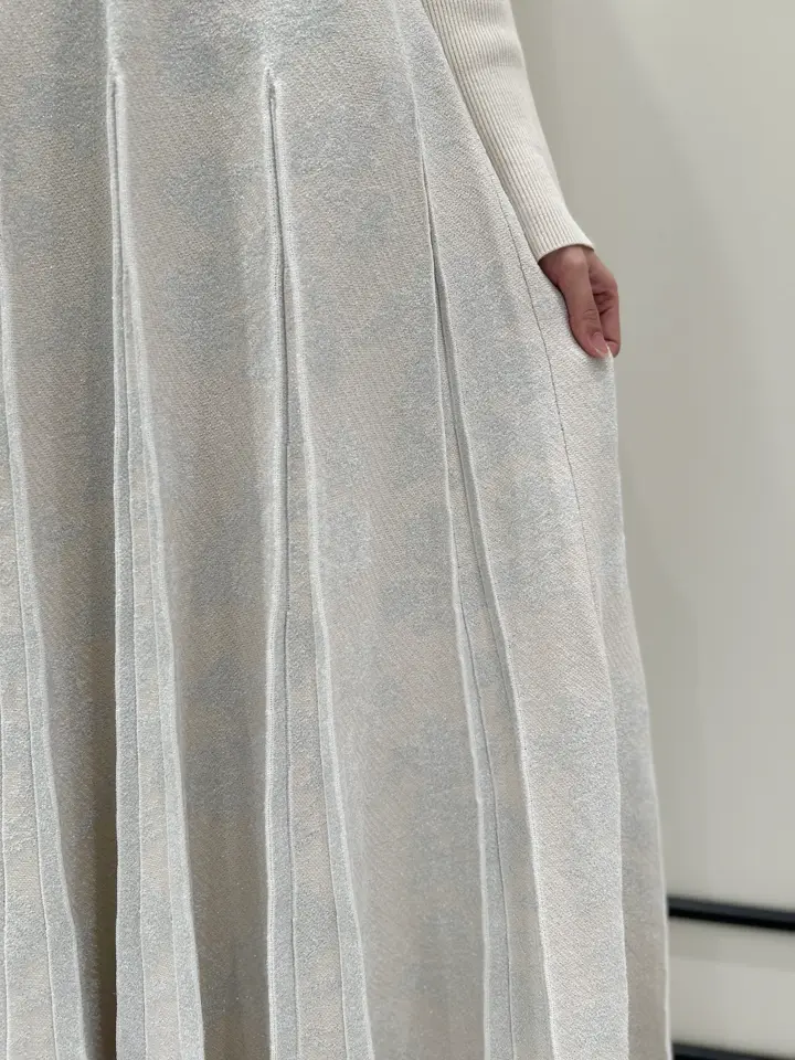 GRACE CONTINENTAL Wakazono コーディネート画像