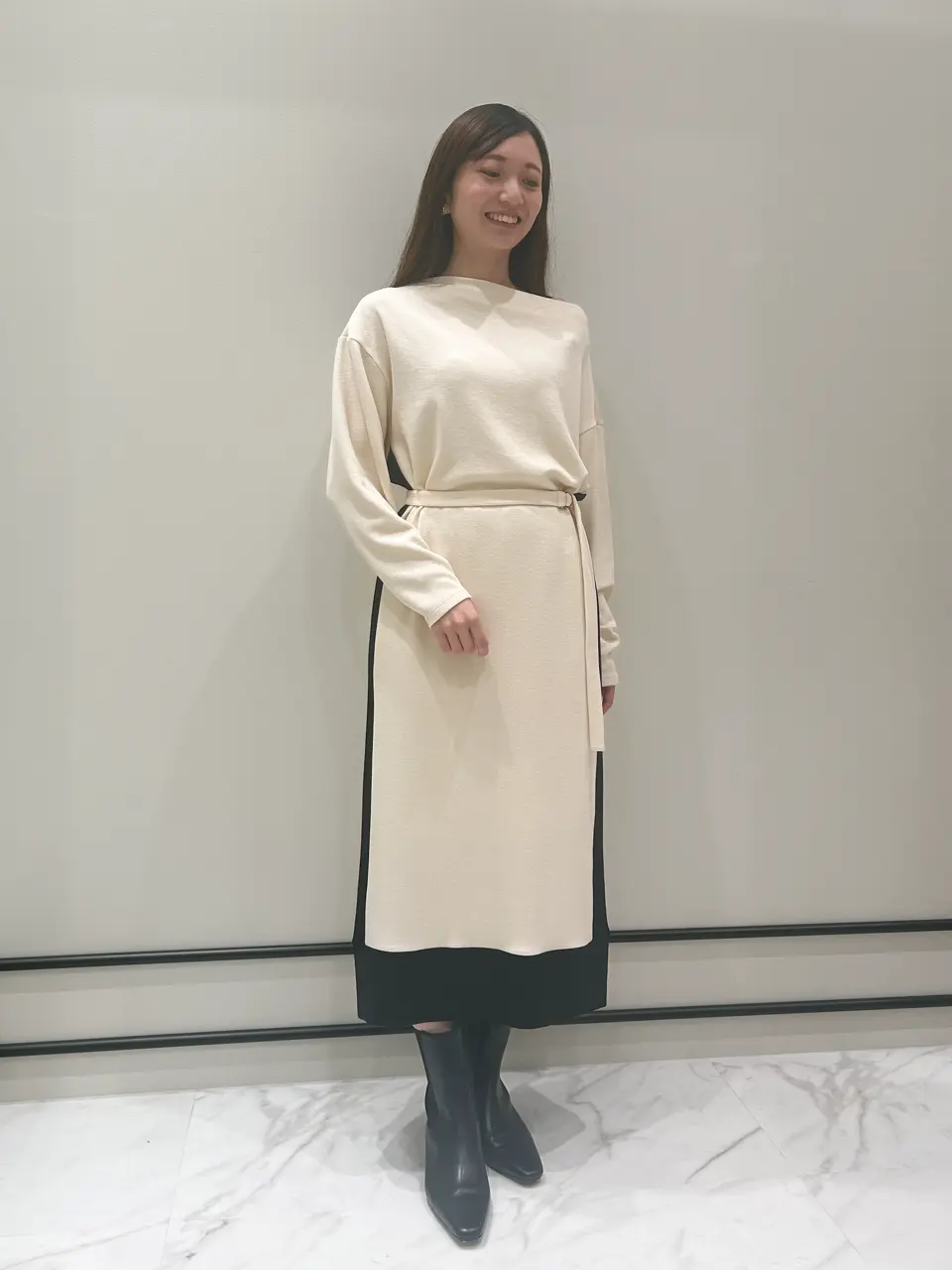  若園　ひかり コーディネート画像