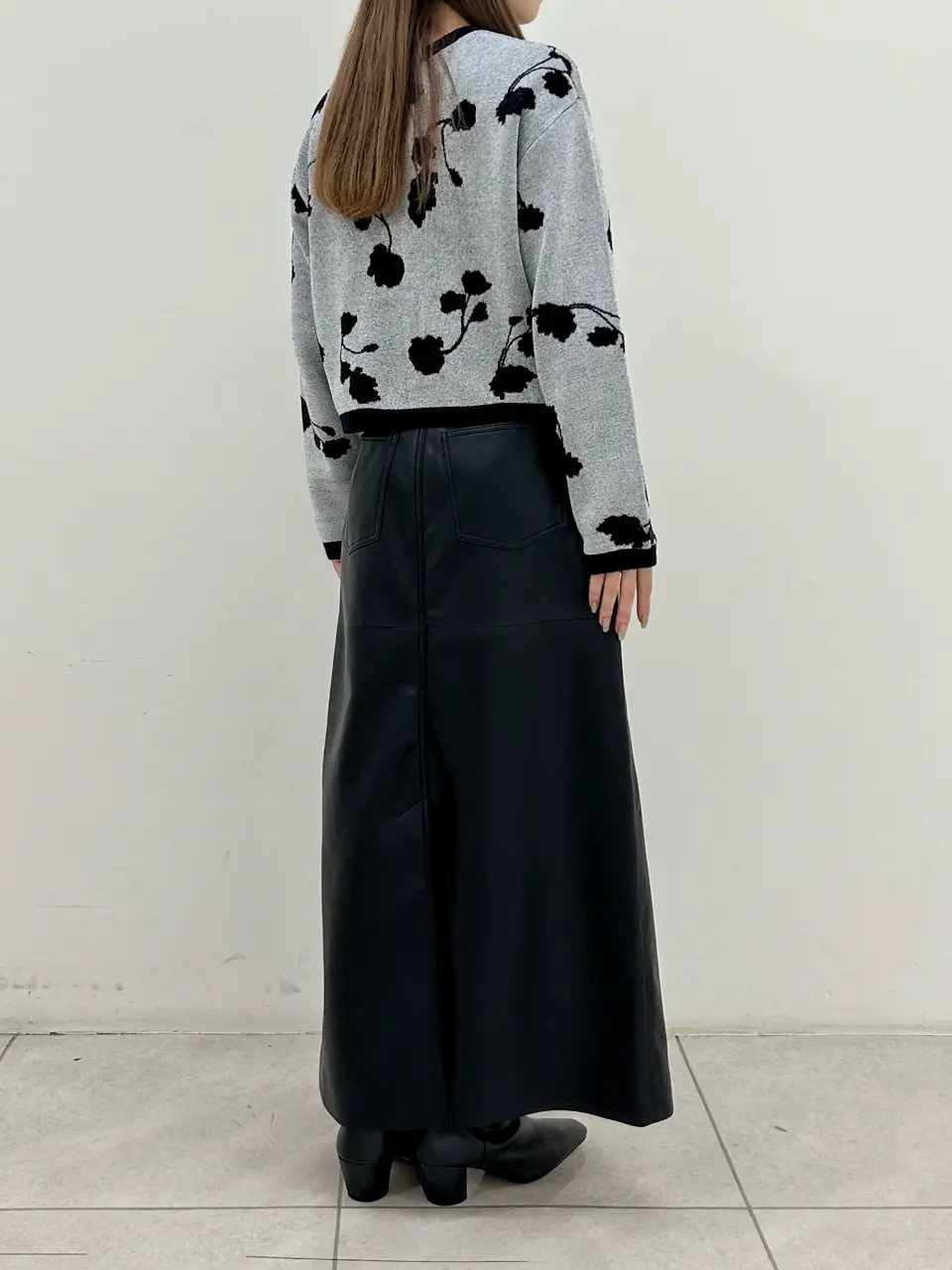 GRACE CONTINENTAL Miu Akamatsu コーディネート画像