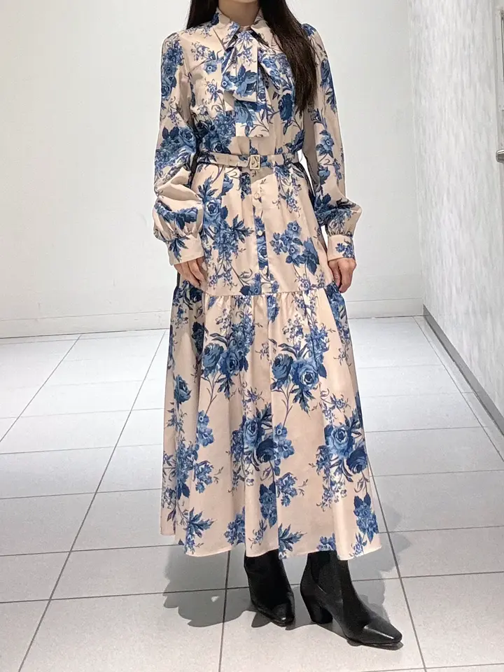 GRACE CONTINENTAL 王　宇キン コーディネート画像