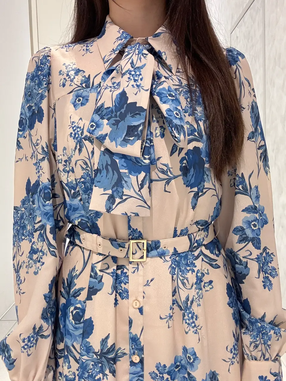 GRACE CONTINENTAL 王　宇キン コーディネート画像