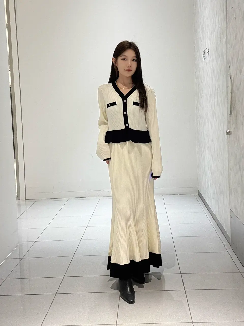 GRACE CONTINENTAL 王　宇キン コーディネート画像