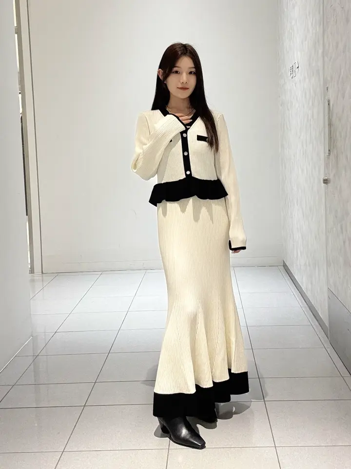 GRACE CONTINENTAL 王　宇キン コーディネート画像