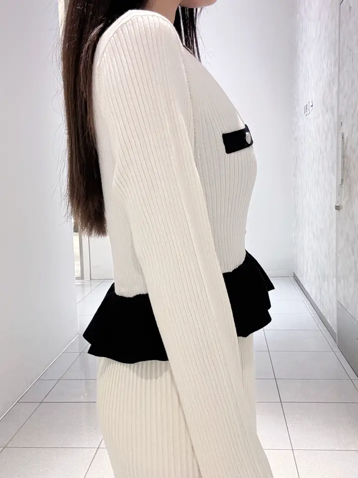 GRACE CONTINENTAL 王　宇キン コーディネート画像