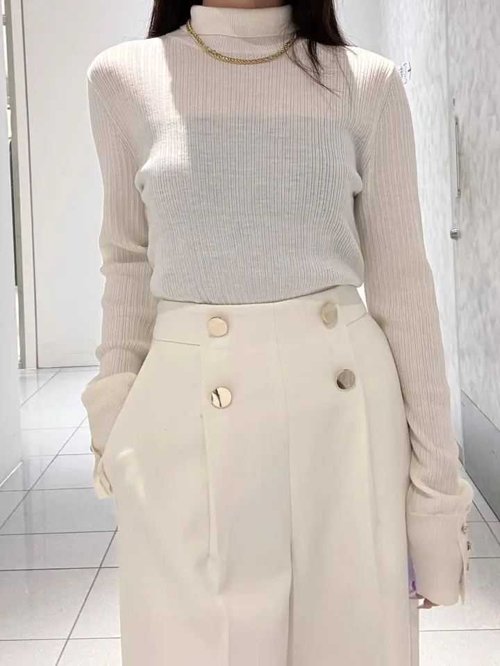 GRACE CONTINENTAL 王　宇キン コーディネート画像