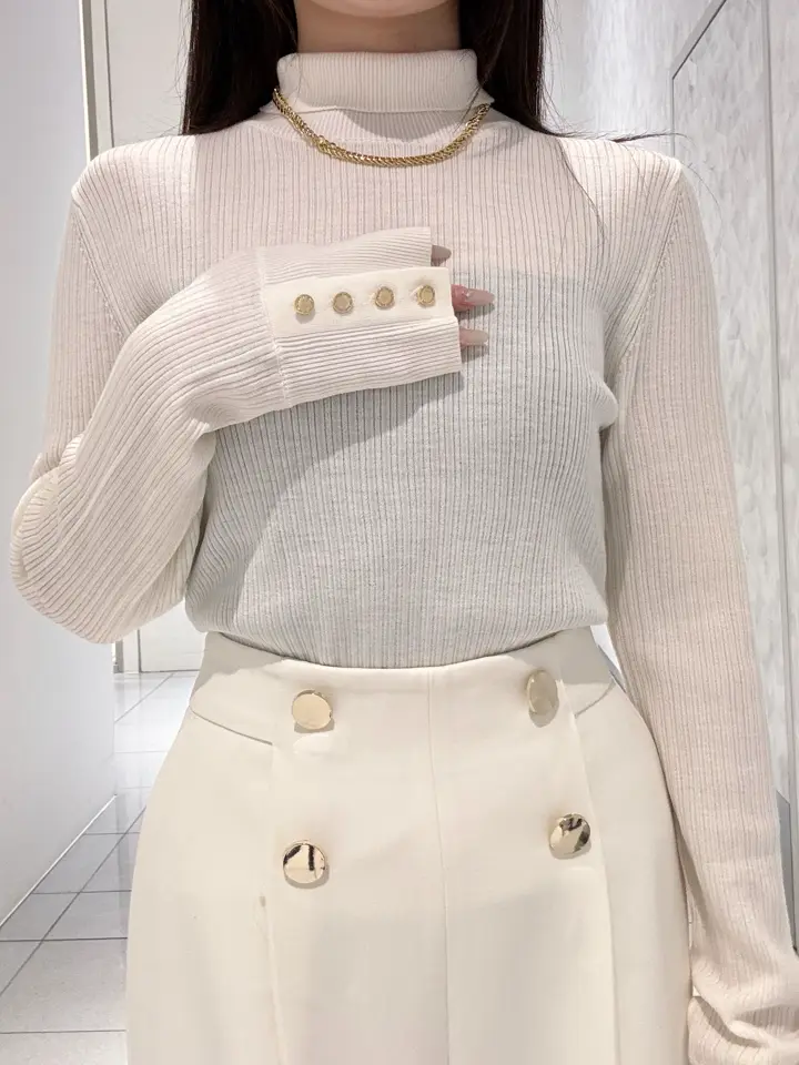 GRACE CONTINENTAL 王　宇キン コーディネート画像