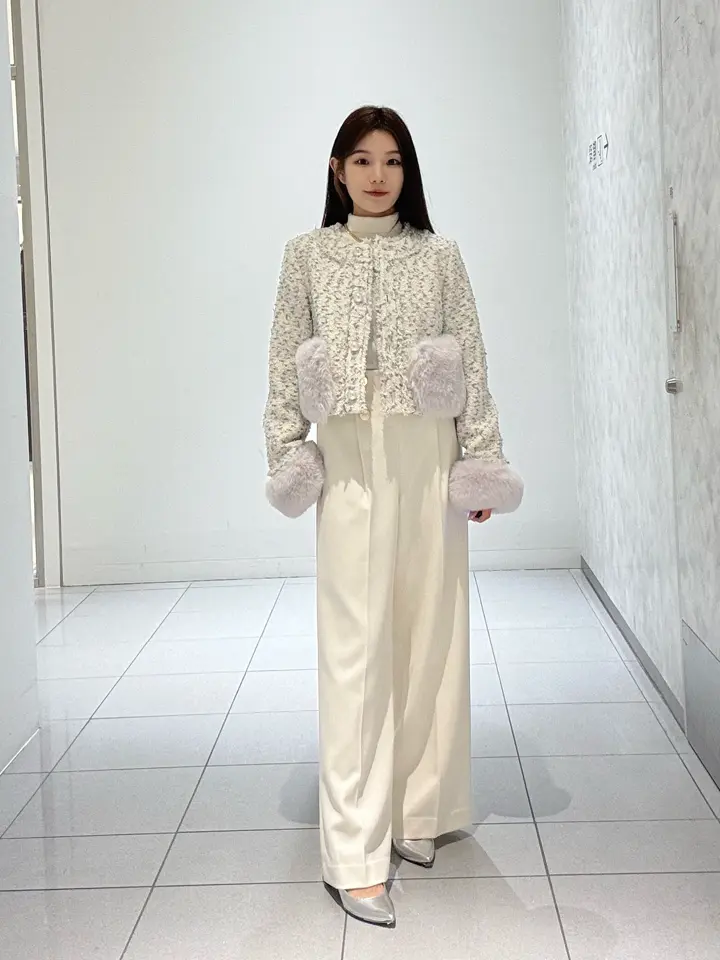 GRACE CONTINENTAL 王　宇キン コーディネート画像