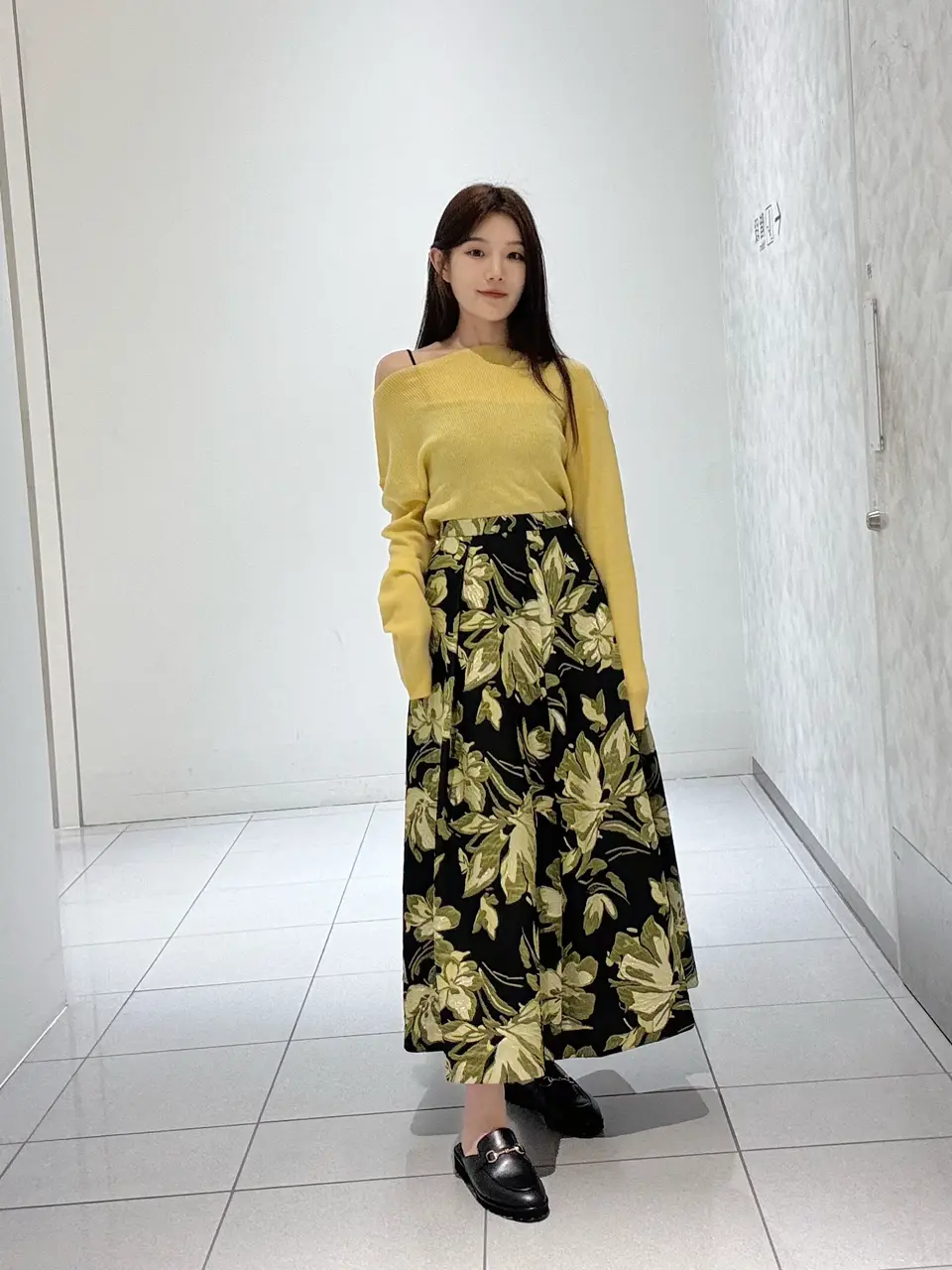 GRACE CONTINENTAL 王　宇キン コーディネート画像