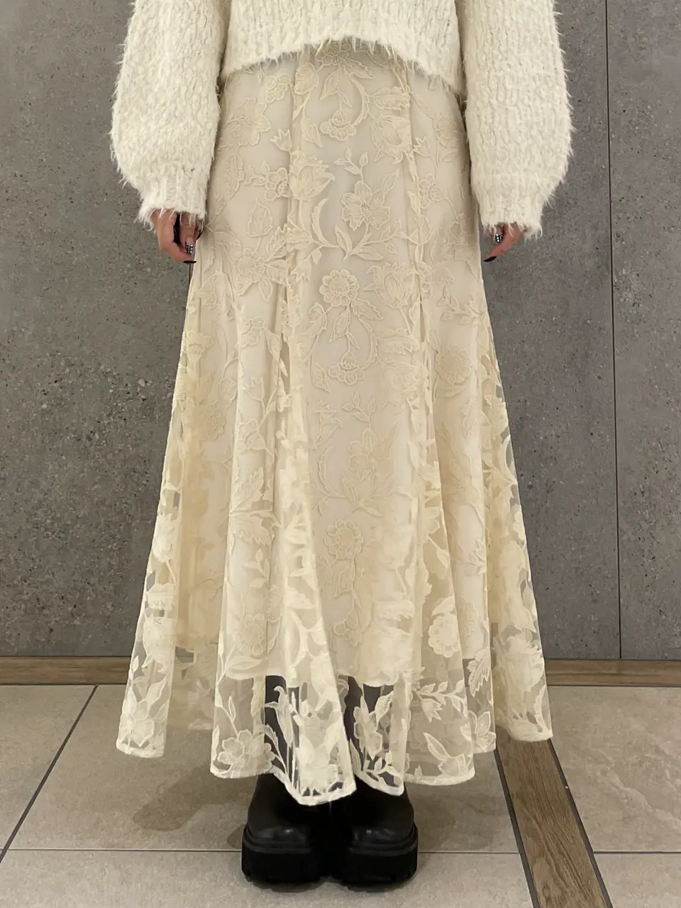 GRACE CONTINENTAL 清水　杏梨 コーディネート画像