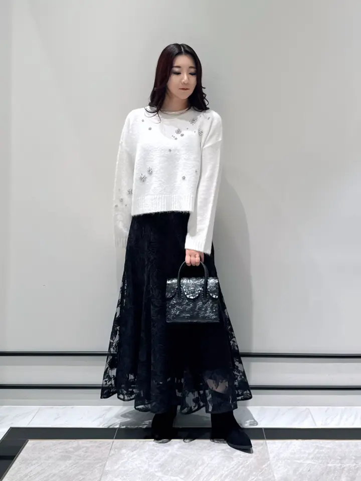 GRACE CONTINENTAL MOMOKO コーディネート画像