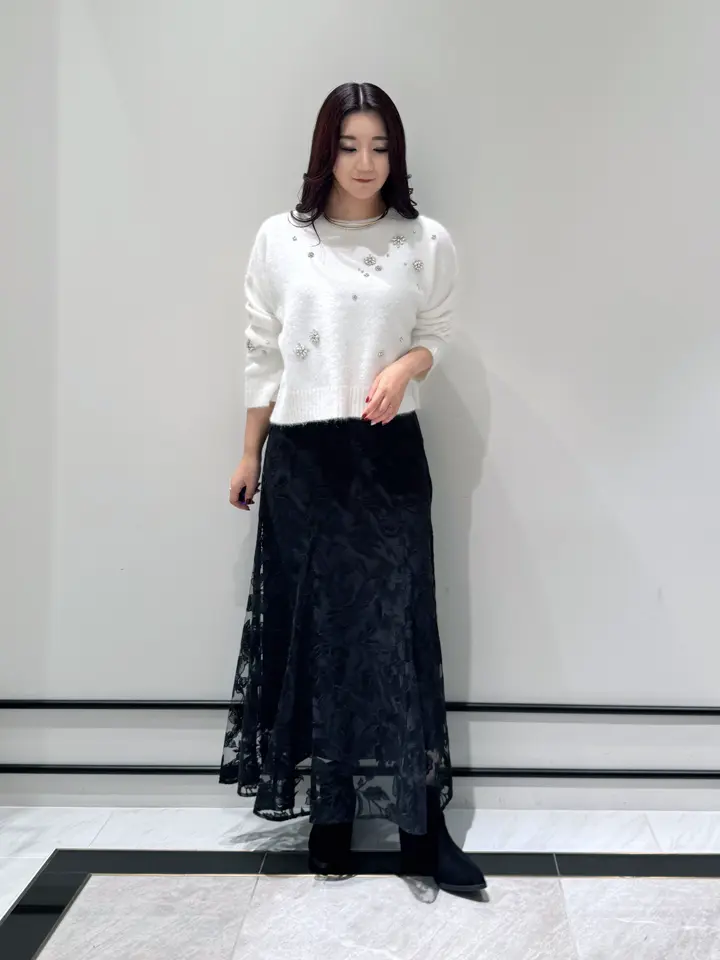 GRACE CONTINENTAL MOMOKO コーディネート画像