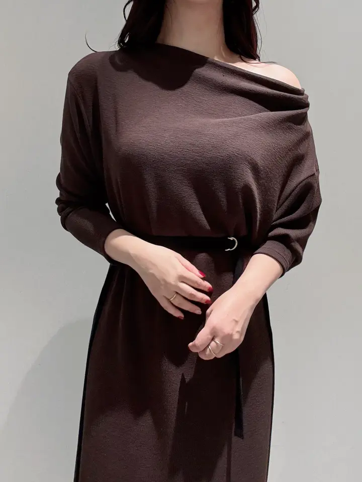 GRACE CONTINENTAL MOMOKO コーディネート画像