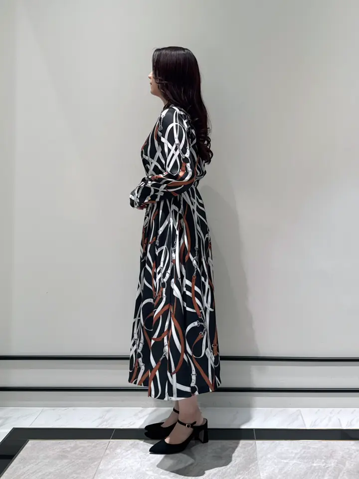 GRACE CONTINENTAL MOMOKO コーディネート画像