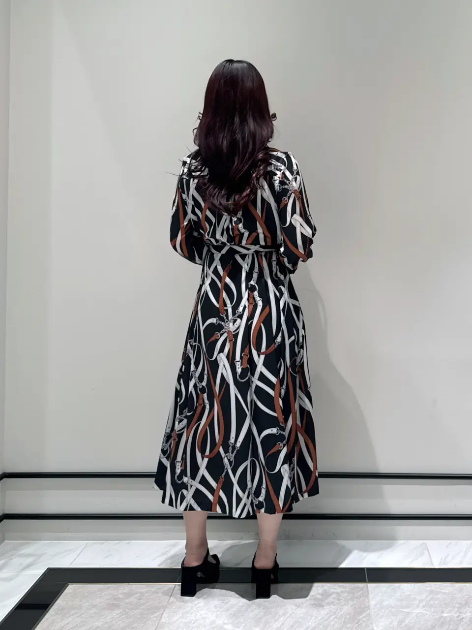 GRACE CONTINENTAL MOMOKO コーディネート画像