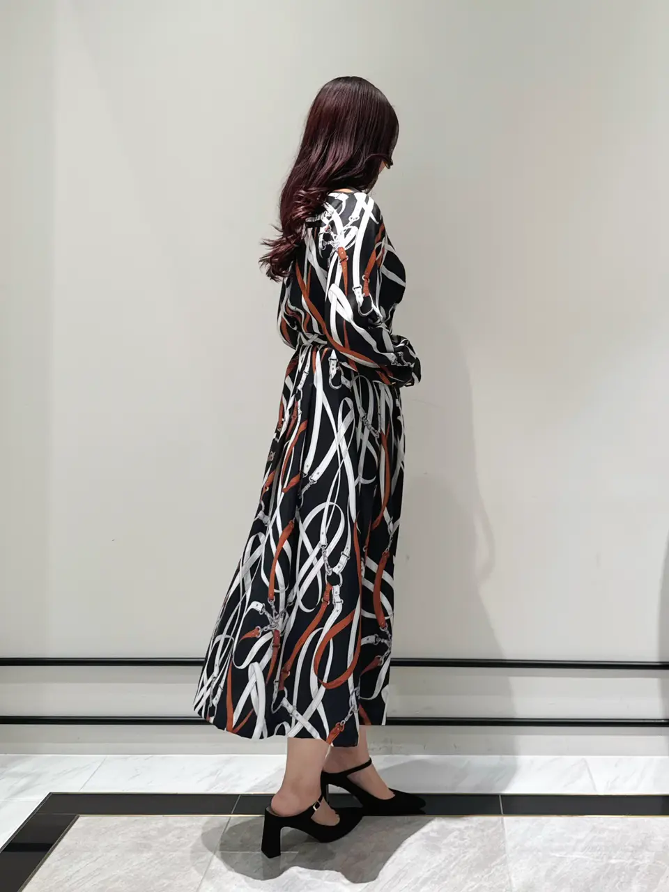 GRACE CONTINENTAL MOMOKO コーディネート画像