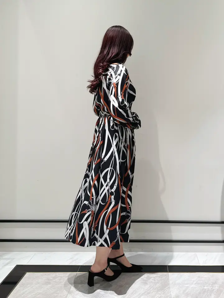 GRACE CONTINENTAL MOMOKO コーディネート画像