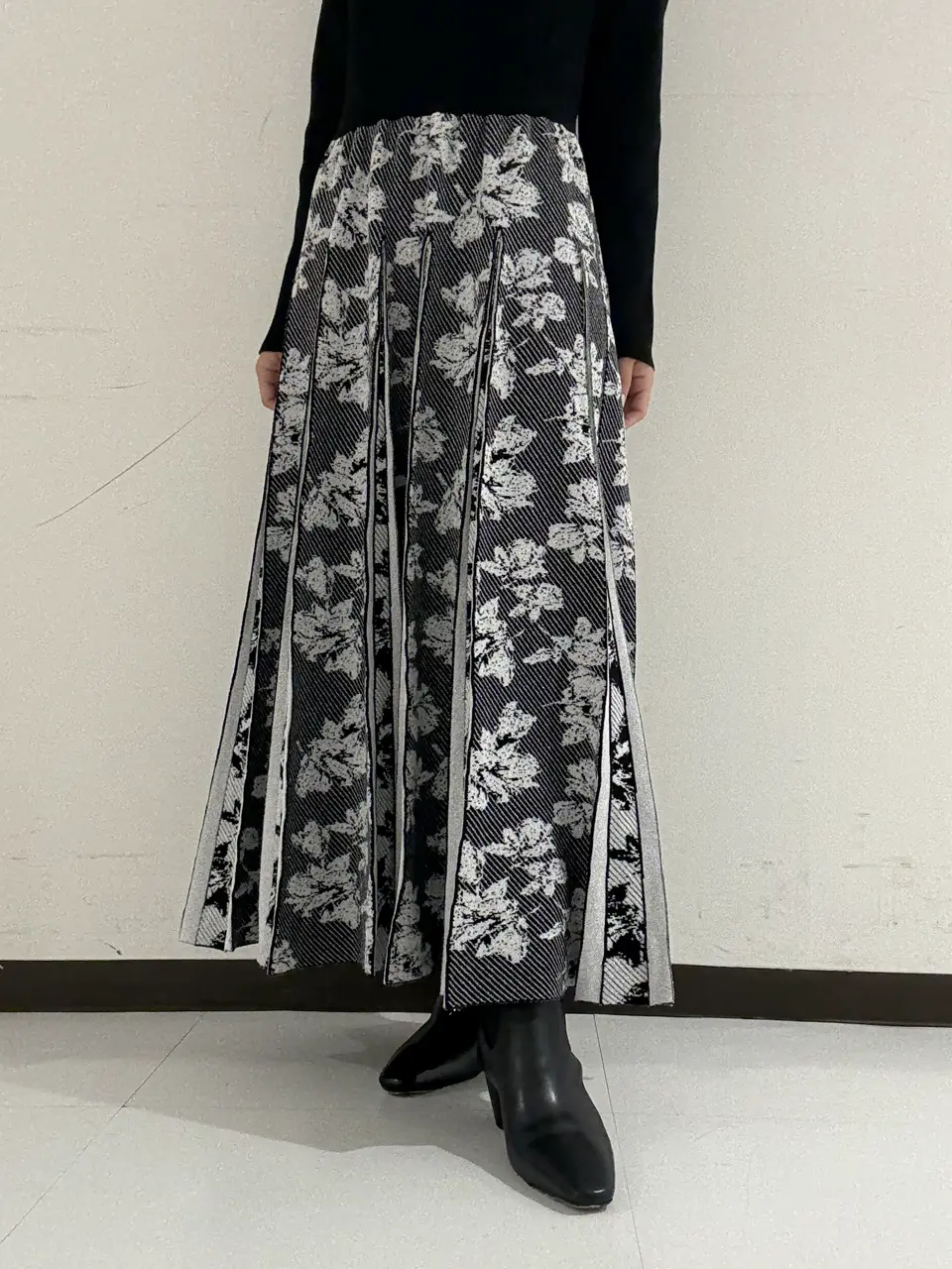 GRACE CONTINENTAL FUKUSHIMA YURIE コーディネート画像