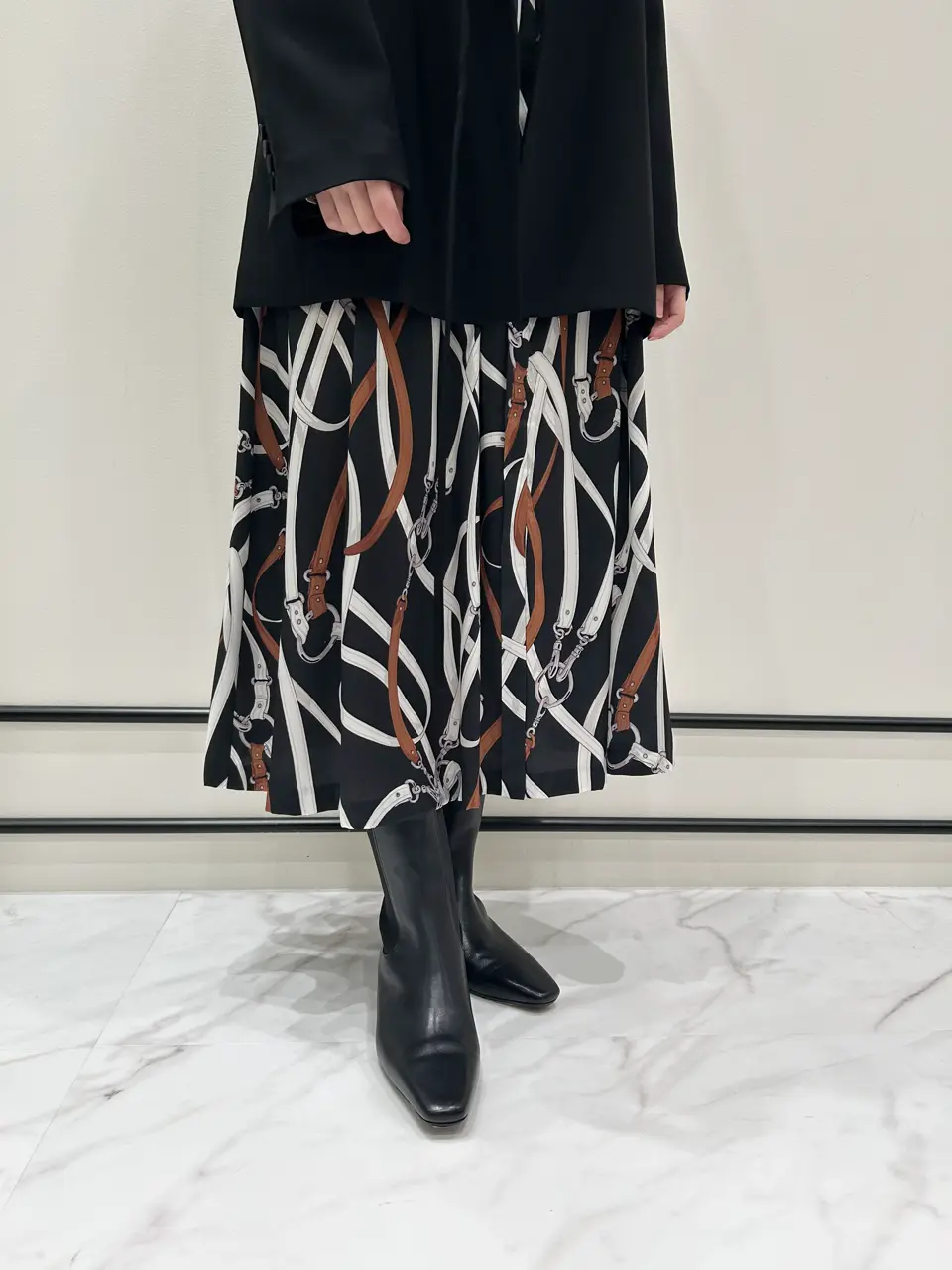 GRACE CONTINENTAL 若園　ひかり コーディネート画像