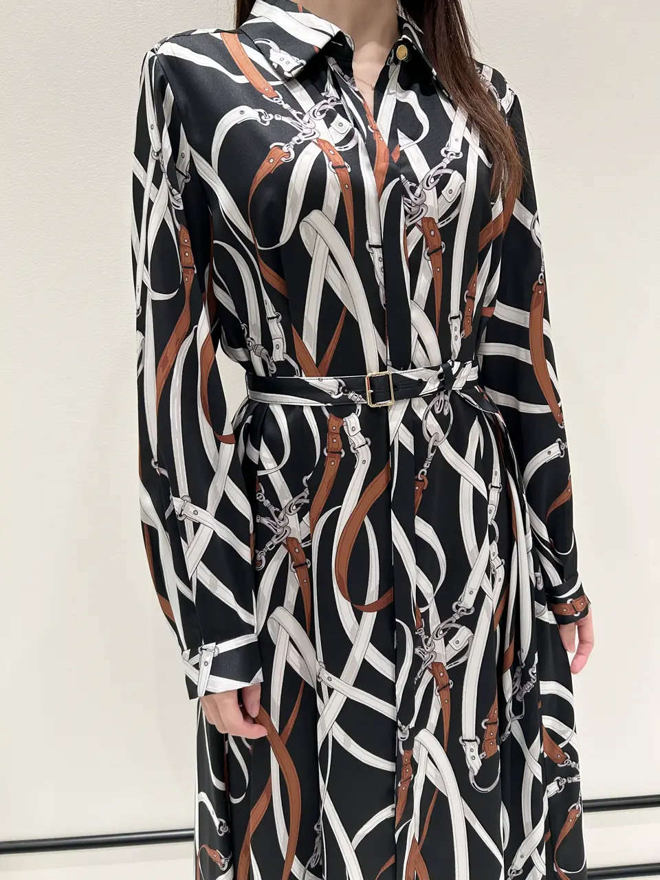 GRACE CONTINENTAL 若園　ひかり コーディネート画像