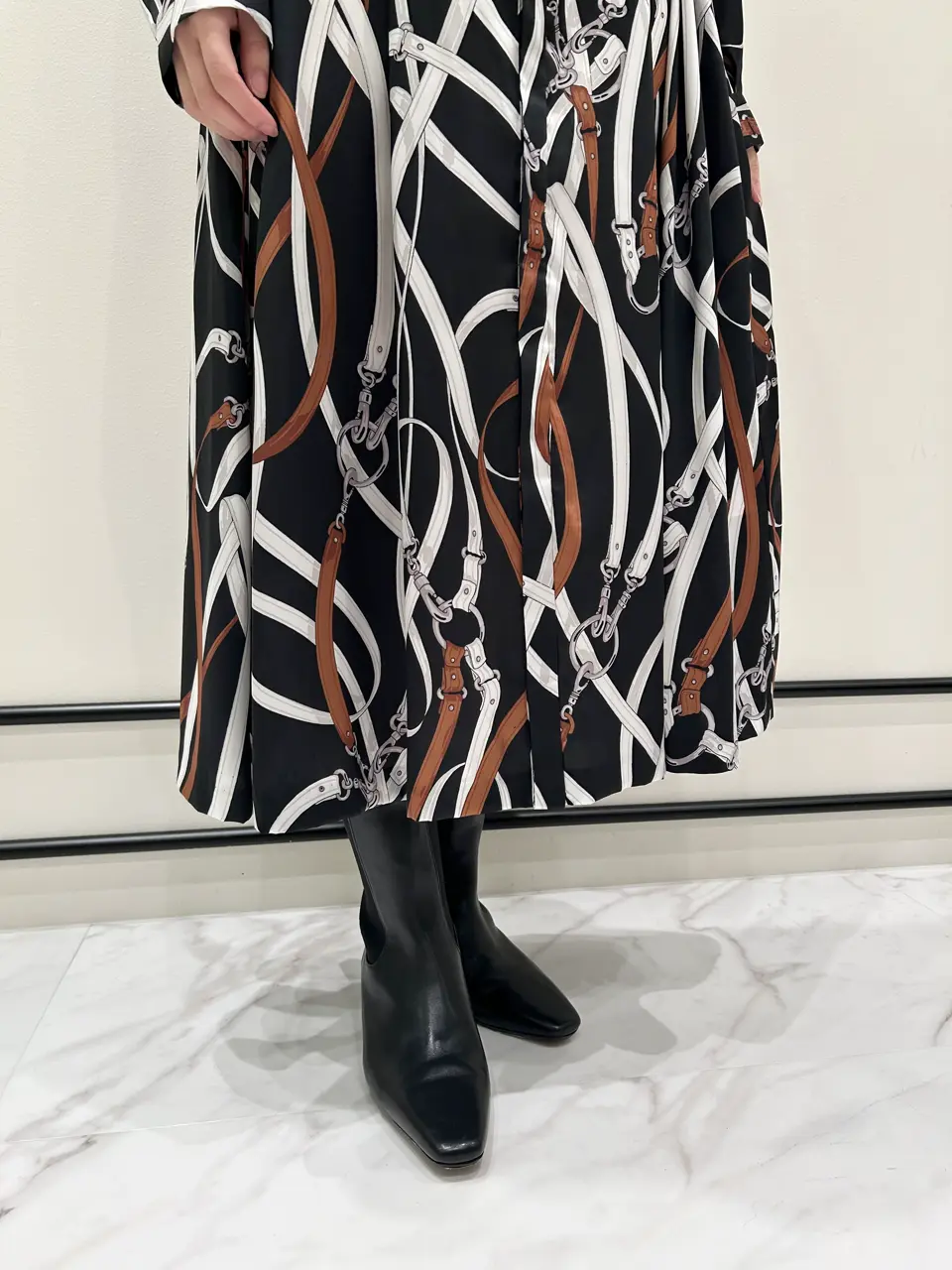 GRACE CONTINENTAL 若園　ひかり コーディネート画像