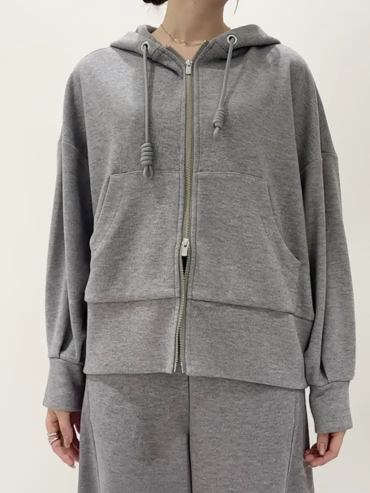 GRACE CONTINENTAL 遠藤　みずき コーディネート画像