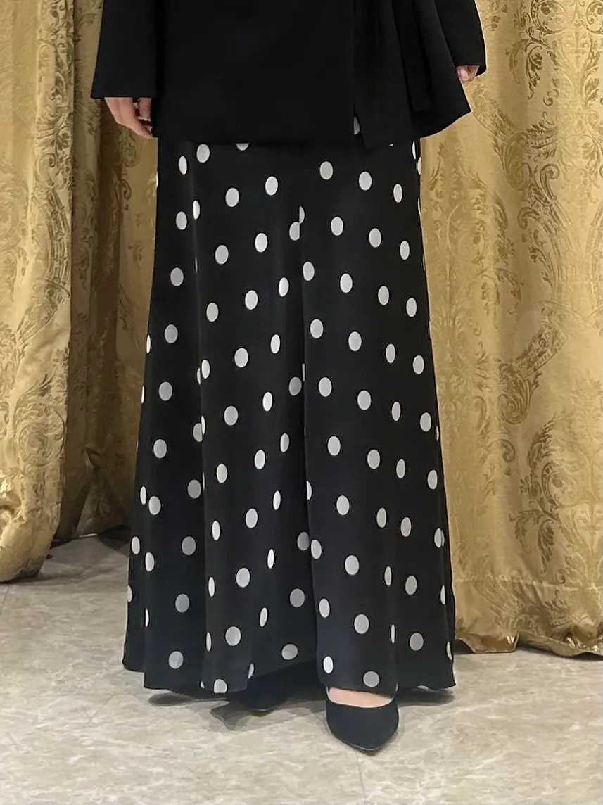 GRACE CONTINENTAL 狩野　珠季 コーディネート画像