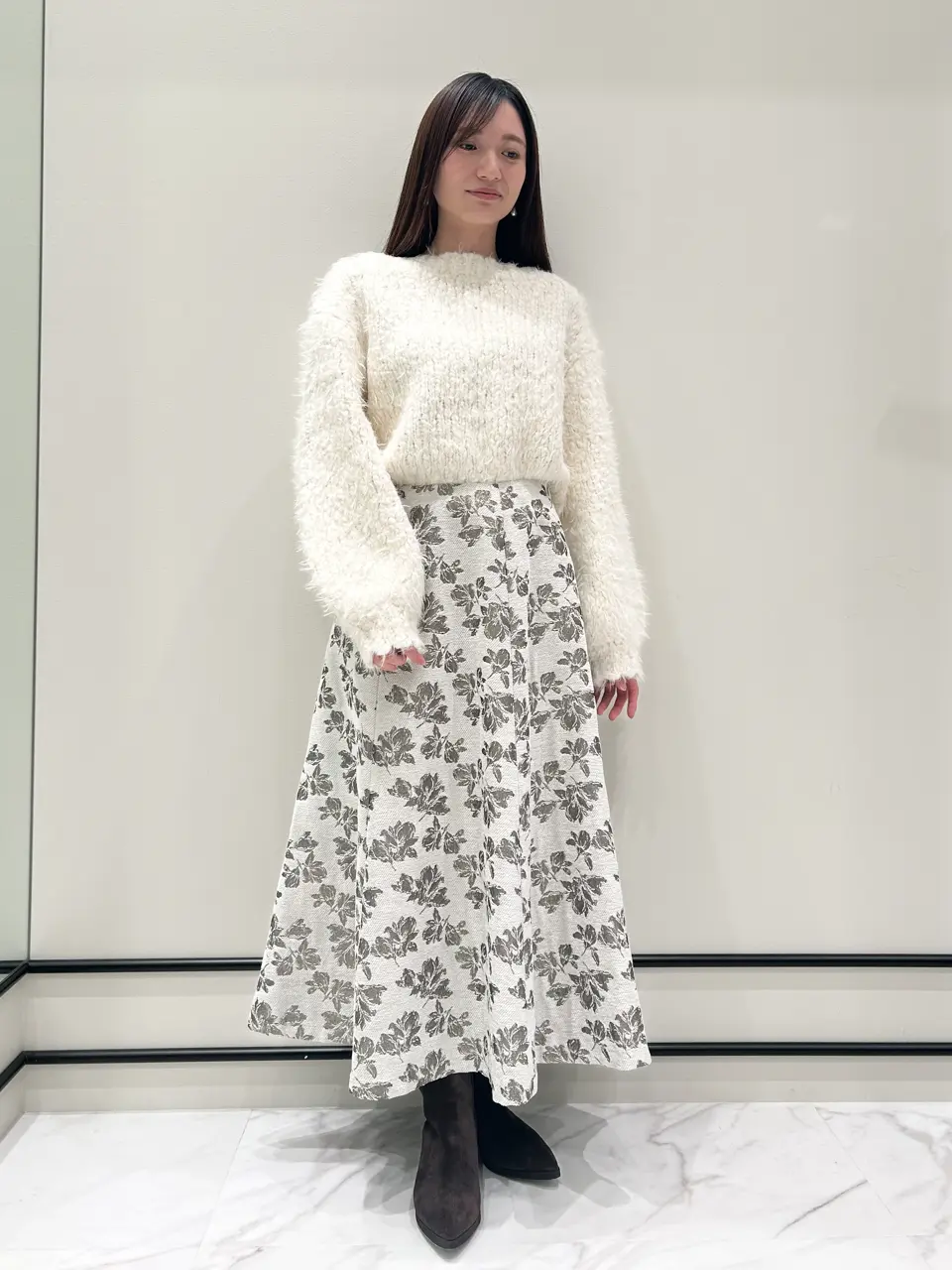  若園　ひかり コーディネート画像