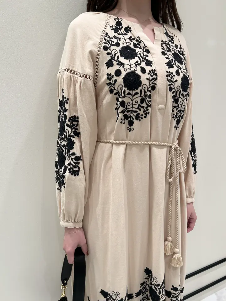 GRACE CONTINENTAL Taura コーディネート画像